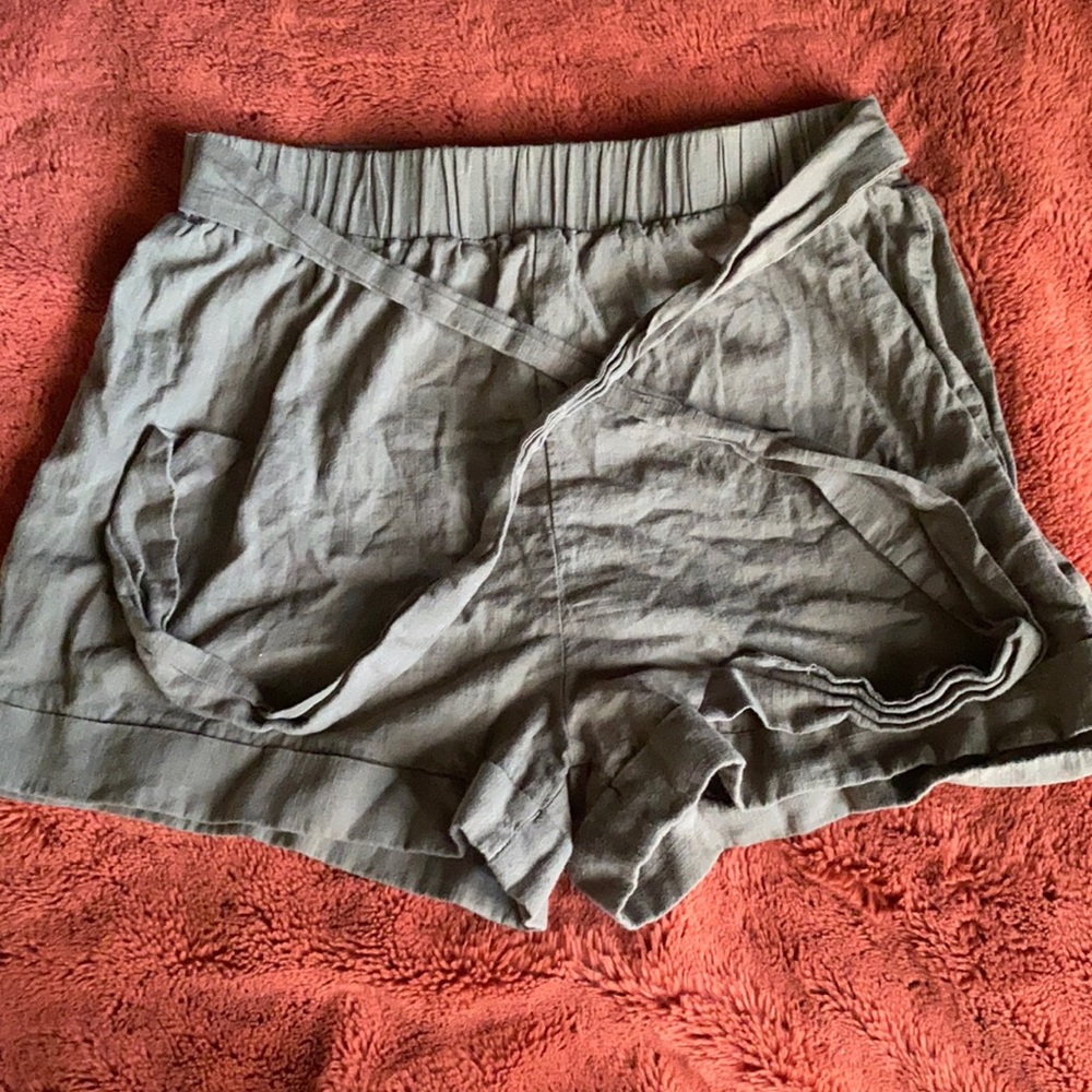 Shein army green shorts